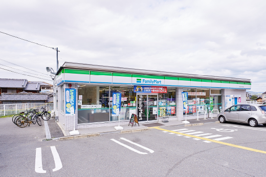 ファミリーマート 京田辺市役所前店